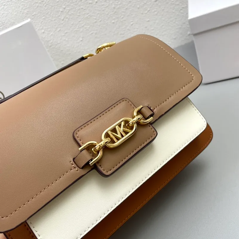 All categories Official website "Brand Women's Bags" Women's Bags 💙 MK replica MK, fine imitation MK bag, MK shoulder bag, 2023 official latest version MK cowhide crossbody bag, bag factory, original material, size: 23-16-8CM